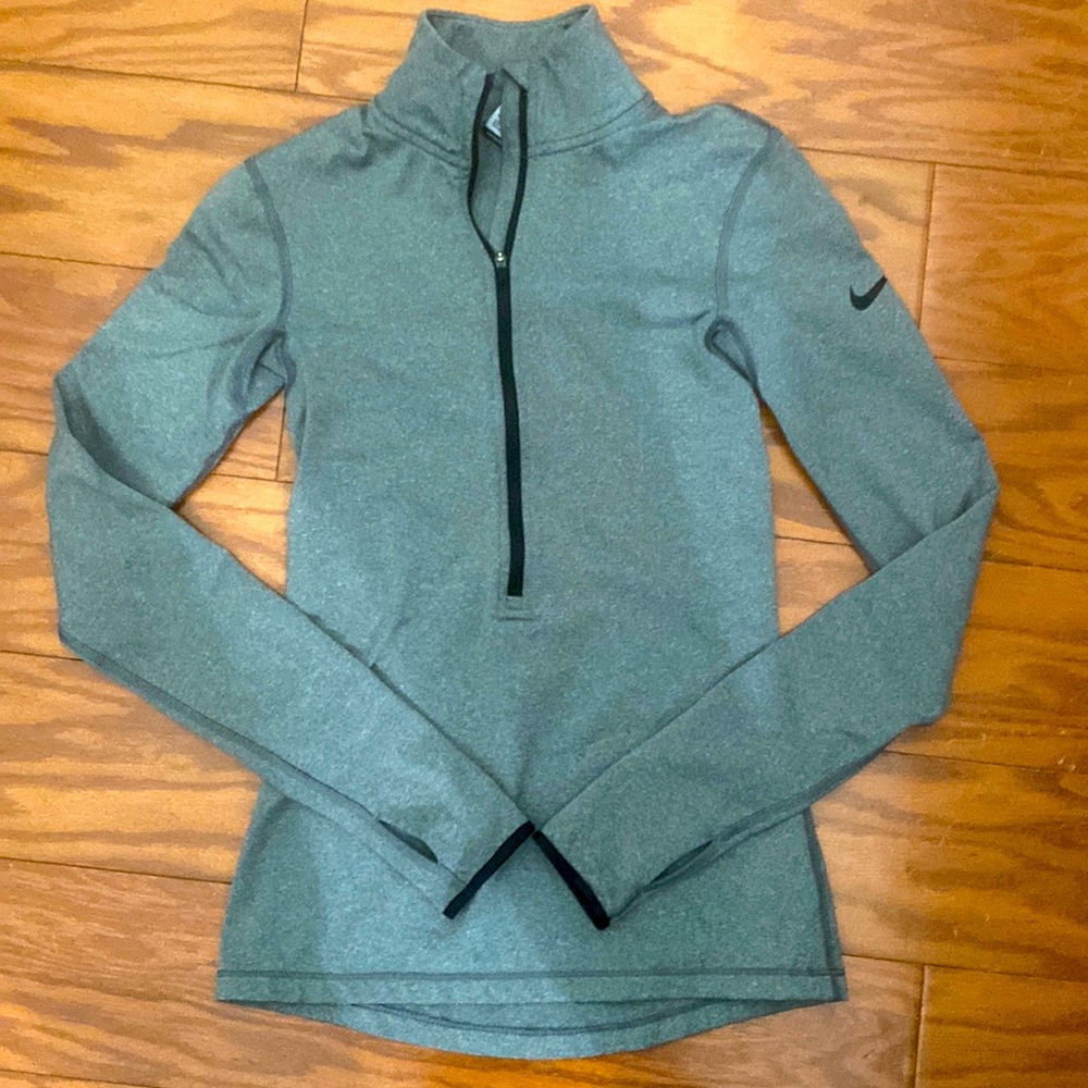 Nike 3/4 zip long sleeve top
